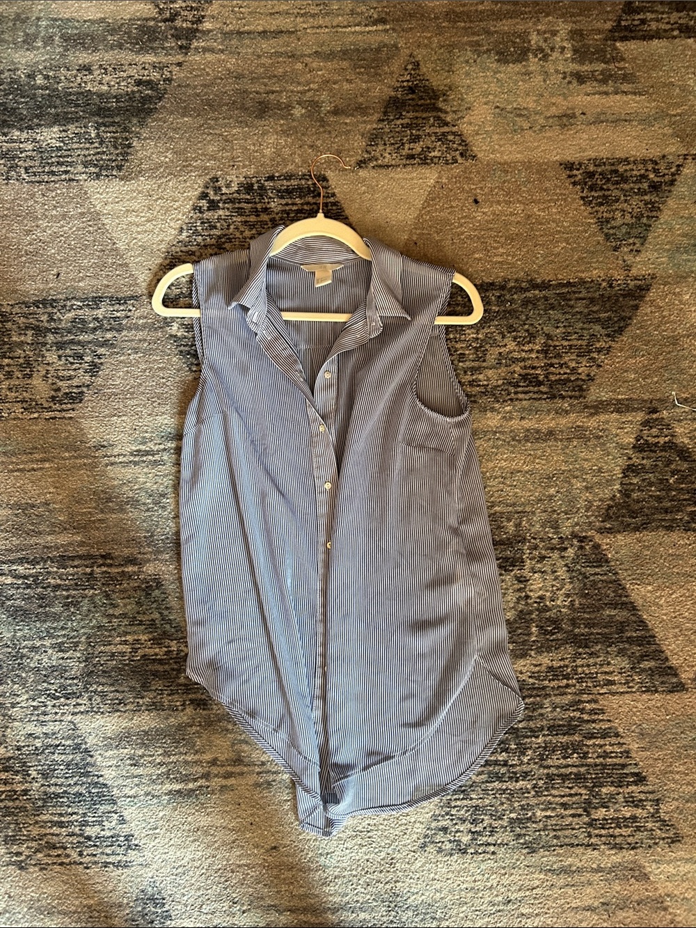 H&M Sleeveless Button-Down Top - Blue Pinstripe